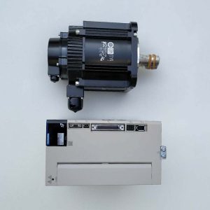 سروو موتور یاسکاوا ۴۰۰ وات با ترمز